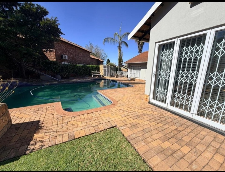 3 Bedroom Property for Sale in Wilkoppies North West